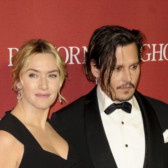 Kate Winslet et Johnny Depp - People à la 27ème soirée annuelle du Festival du film de Palm Springs au Convention Center le 2 janvier 2016.