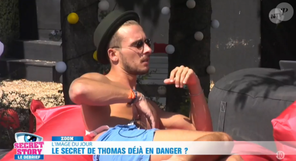 Thomas, son secret en danger ? Julien mène l'enquête - "Secret Story 10", sur NT1. Le 29 août 2016.