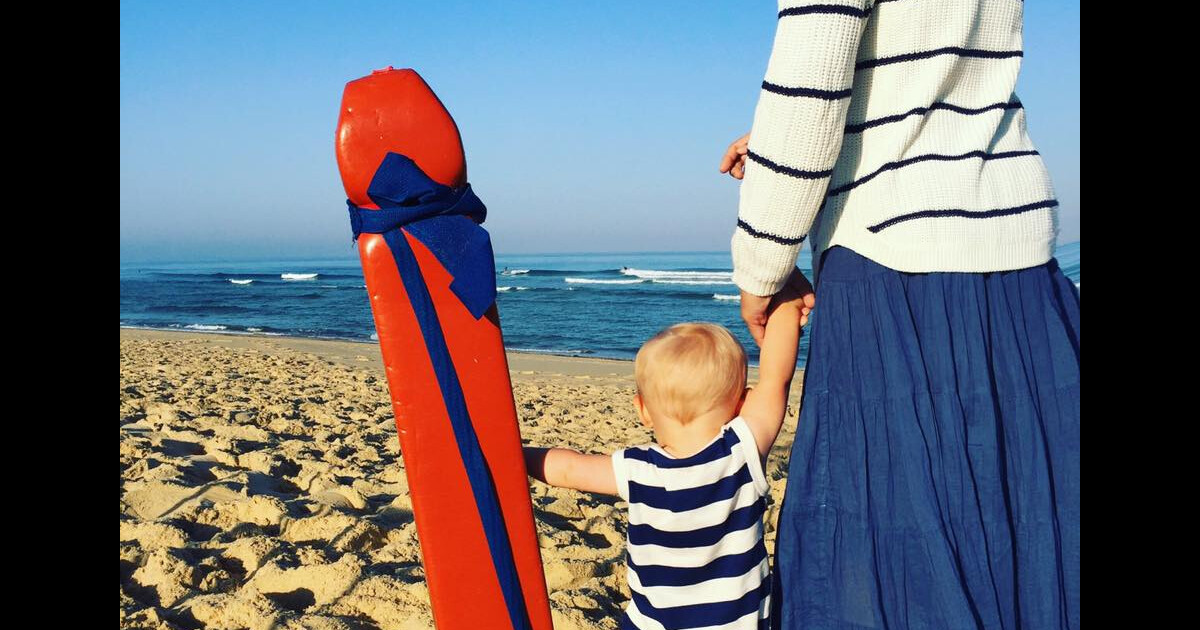 Natasha St-Pier : Maman épanouie avec Bixente, sur la plage...