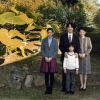 Photos officielles du prince Akishino du Japon, entouré de sa femme la princesse Kiko et de ses enfants la princesse Kako et le prince Hisahito, au palais Akasaka à Tokyo, en novembre 2014 à l'occasion de son 49e anniversaire.