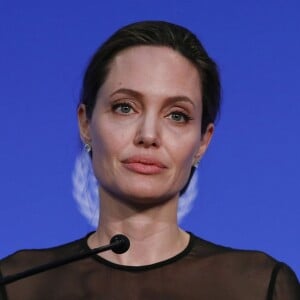 Angelina Jolie, envoyée spéciale de l'ONU, s'exprime à la Lancaster House à Londres lors de la conférence "UN Peacekeeping", le 8 septembre 2016