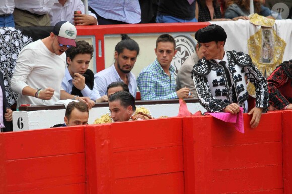 Felipe Froilàn de Marichalar, fils de l'infante Elena d'Espagne, assistant le 30 juillet 2016 à une corrida au cours de laquelle son ami le torero Gonzalo Caballero a été attrapé par le taureau.