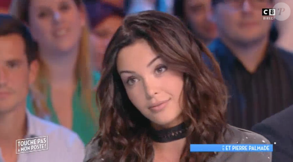 Nabilla dans "Touche pas à mon poste" sur C8. Le 12 septembre 2016.