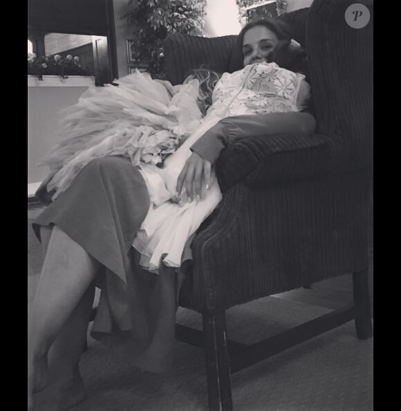 Katie Holmes a dévoilé des photos d'elle et de Suri lors de la fête d'anniversaire pour sa maman. Instagram, septembre 2016.