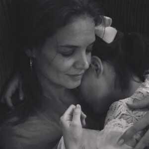 Katie Holmes a dévoilé des jolies photos d'elle et de Suri lors de la fête d'anniversaire pour sa maman. Instagram, septembre 2016.