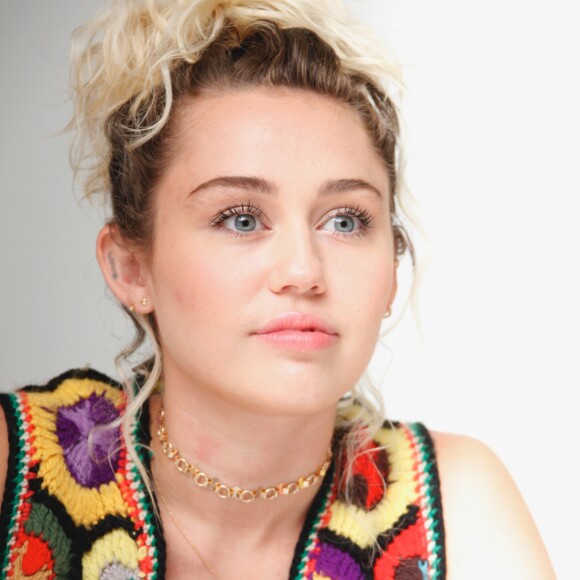 Miley Cyrus en conférence de presse pour la série tv "Crisis in Six Scenes" à l'hôtel Four Seasons de Beverly Hills. Los Angeles, le 7 septembre 2016.