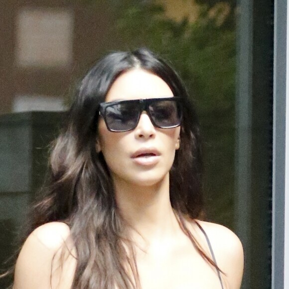 Kanye West et Kim Kardashian quittent leur appartement Airbnb à New York, le 14 septembre 2016.