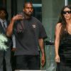 Kanye West et Kim Kardashian quittent leur appartement Airbnb à New York, le 14 septembre 2016.