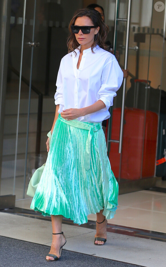 Victoria Beckham quitte son hôtel de New York le 13 septembre 2016.