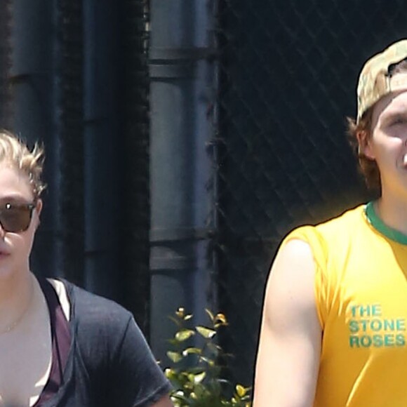 Exclusif - Chloë Grace Moretz et son compagnon Brooklyn Beckham font du sport en amoureux à Los Angeles, le 26 juin 2016