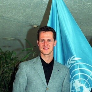 Michael Schumacher à l'Unesco en avril 2002