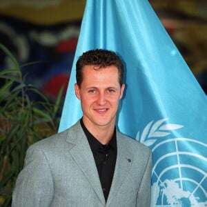 Michael Schumacher à l'Unesco en avril 2002