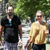 Katherine Heigl (enceinte) déjeune avec son mari Josh Kelley en terrasse à Los Feliz le 3 septembre 2016.
