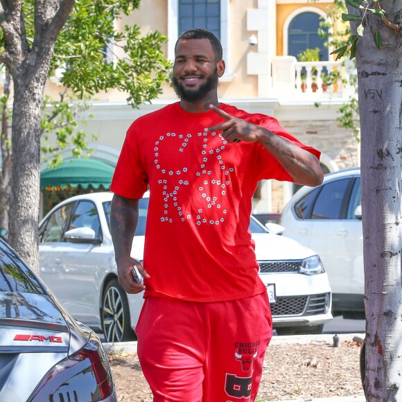 Exclusive - Jayceon Terrell Taylor alias The Game dans les rues de Calabasas, Los Angeles, le 26 mai 2014