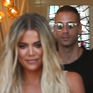 Khloe Kardashian en pleine séance de shopping à Miami Le 16 septembre 2016