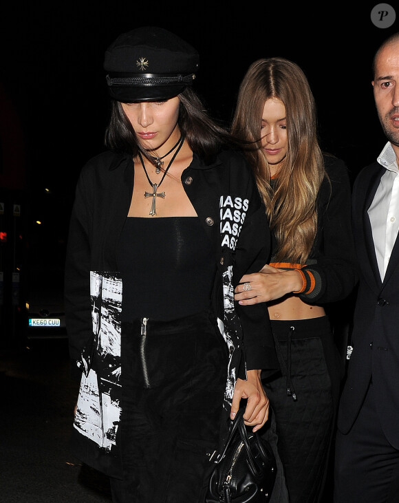 Bella et sa soeur Gigi Hadid - People à la sortie du club Libertine à Londres. Le 17 septembre 2016