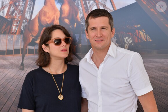 Exclusif - Marion Cotillard et son compagnon Guillaume Canet à Paris, le 4 juillet 2015