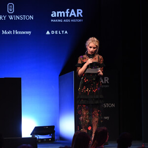 Lottie Moss lors de la vente aux enchères de l'AmfAR à Milan en Italie, le 24 septembre 2016