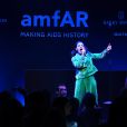 Charli XCX lors de la vente aux enchères de l'AmfAR à Milan en Italie, le 24 septembre 2016