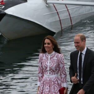 Le prince William et Kate Middleton, duc et duchesse de Cambridge, sont arrivés à Vancouver en hydravion le 25 septembre 2016 pour le deuxième jour de leur visite officielle au Canada.