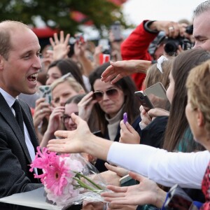 Le prince William et Kate Middleton, duc et duchesse de Cambridge, ont visitent le poste de garde-côtes de Kitsilano en compagnie du premier ministre Justin Trudeau et de son épouse Sophie Grégoire Trudeau, le 25 septembre 2016 à Vancouver, au deuxième jour de leur voyage officiel au Canada.