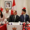 Le prince William et Kate Middleton, duc et duchesse de Cambridge, ont visitent le poste de garde-côtes de Kitsilano en compagnie du premier ministre Justin Trudeau et de son épouse Sophie Grégoire Trudeau, le 25 septembre 2016 à Vancouver, au deuxième jour de leur voyage officiel au Canada.