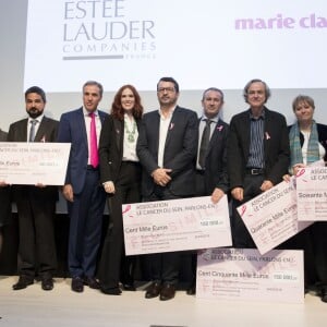 Exclusif - Marielle Fournier, Laure Gueroult Accolas, Dr Anne Vincent-Salomon, Dr Patrick Legembre, Jean-Christophe Jourde, Audrey Fleurot, le directeur général de Marie-Claire Jean-Paul Lubot, Dr Jean-Paul Borg, Dr Daniel Birnbaum, Virginie Leloup Morit, Dr Laurence Lafanechere et la rédactrice en chef de Marie-Claire Marianne Mairesse - Personnalités à la soirée de lancement "Octobre Rose" pour soutenir l'association contre le cancer du sein et remise du prix Estée Lauder au Café de l'Homme à Paris. Le 26 septembre 2016 © Olivier Borde / Bestimage