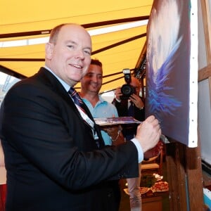 Le prince Albert II de Monaco lors de l'inauguration du 26e Monaco Yacht Show le 29 septembre 2016. © Claudia Albuquerque / Bestimage