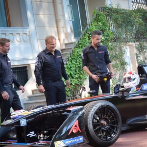 Venturi présente sa nouvelle formule E au prince Albert II de Monaco au palais princier le 26 septembre 2016. © Michael Alesi / Bestimage