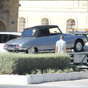 Premier jour de tournage du film de Angelina Jolie et Brad Pitt à Gozo sur l'île de Malte. Une vieille voiture Citroën est arrivée sur les lieux du tournage. Le 4 septembre 2014