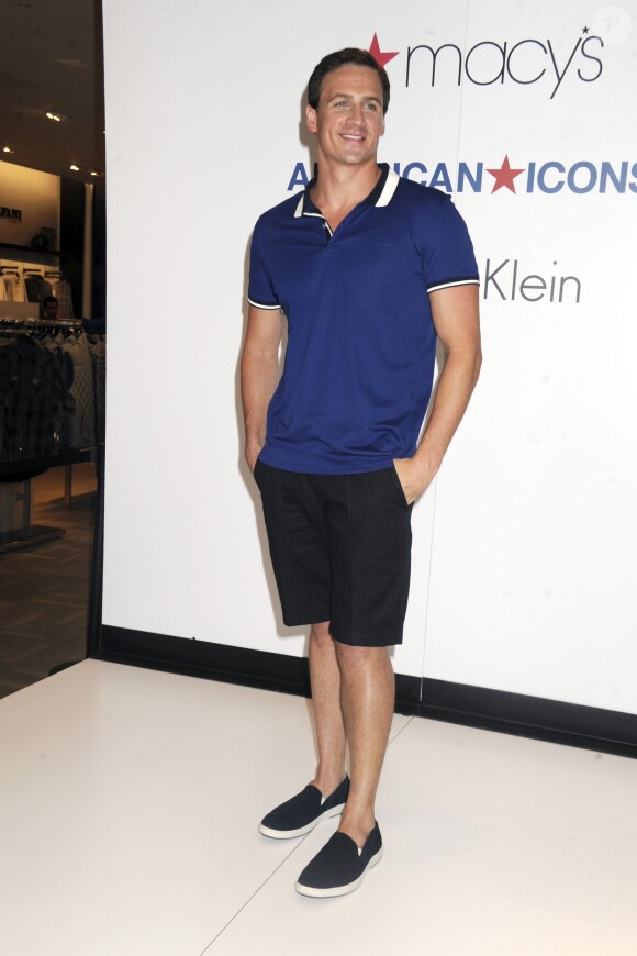 Ryan Lochte - Lancement de la collection "Calvin Klein White Label & Macy's" à New York. Le 21 mai 2014