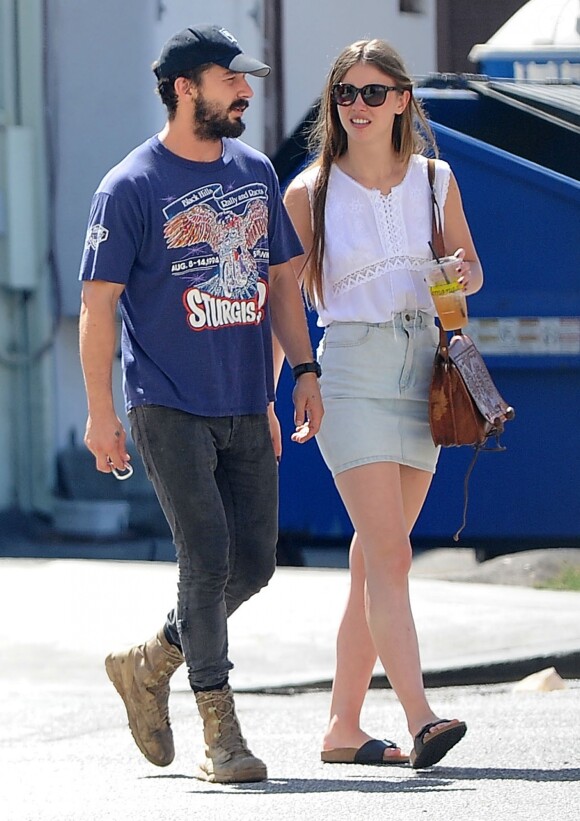 Shia LaBeouf et sa petite amie Mia Goth sont allés déjeuner à Studio City, le 30 aout 2014