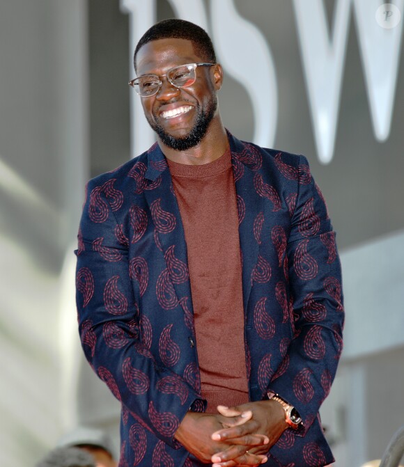 Kevin Hart reçoit son étoile sur le Hollywood Walk of Fame de Los Angeles, le 10 octobre 2016