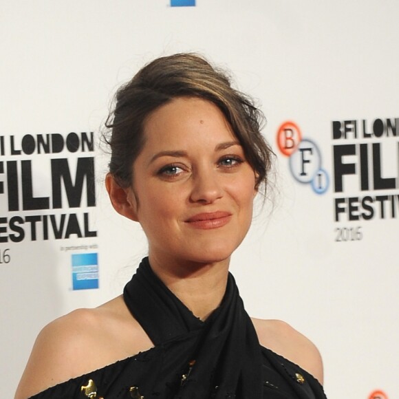 Marion Cotillard pour le film "Juste la fin du monde" lors du festival du film BFI de Londres le 14 octobre 2016.