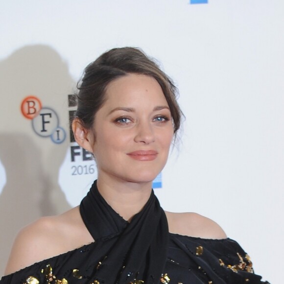 Marion Cotillard pour le film "Juste la fin du monde" lors du festival du film BFI de Londres le 14 octobre 2016.