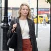Récemment séparée de son mari Liev Schreiber, Naomi Watts tourne une scène de la série 'Gypsy' à New York. Naomi vient d'avoir 48 ans! Le 28 septembre 2016  Newly single actress and birthday girl Naomi Watts is spotted filming scenes for her new Netflix series 'Gypsy' in New York City, New York on September 28, 2016. It's back to work for Naomi who just called it quits with Liev Schreiber after being in a relationship for the past 11 years that included two children Alexander and Samuel. Today is Naomi's 48th birthday.28/09/2016 - New York