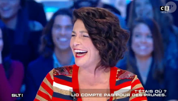 Lio invitée de "Salut les terriens" sur C8, le samedi 15 octobre 2016.