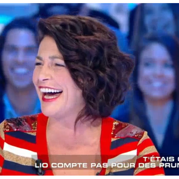 Lio invitée de "Salut les terriens" sur C8, le samedi 15 octobre 2016.