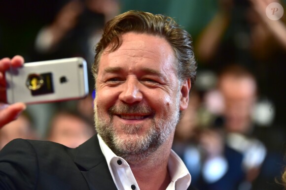 Russell Crowe - Montée des marches du film "The Nice Guys" lors du 69e Festival International du Film de Cannes. Le 15 mai 2016. © Giancarlo Gorassini/Bestimage