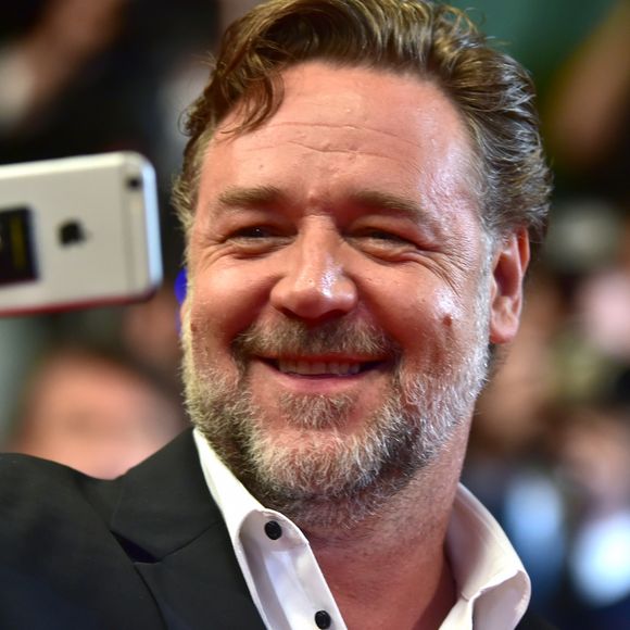 Russell Crowe - Montée des marches du film "The Nice Guys" lors du 69e Festival International du Film de Cannes. Le 15 mai 2016. © Giancarlo Gorassini/Bestimage