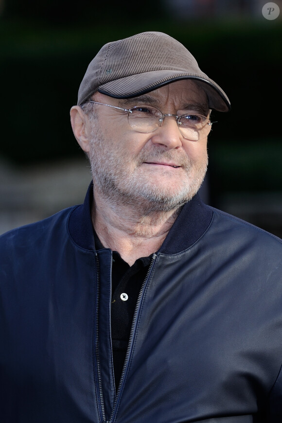 Phil Collins lors du photocall de sa conférence de presse pour sa tournée 'Not Dead Yet' au Royal Albert Hall à Londres le 17 octobre 2016