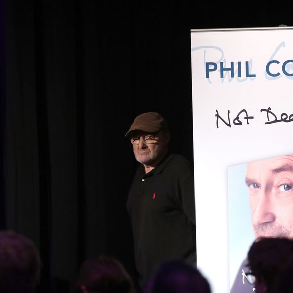 Phil Collins à la conférence de presse pour sa tournée 'Not Dead Yet' au Royal Albert Hall à Londres le 17 octobre 2016