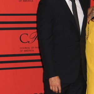 Tobey Maguire, Jennifer Meyer a la soiree "CFDA Fashion Awards" a New York, le 2 Juin 2013.