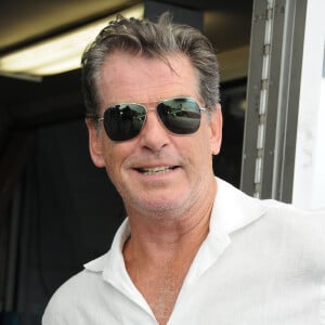 Pierce Brosnan est allé déjeuner au restaurant E Baldi à Beverly Hills, le 13 octobre 2015