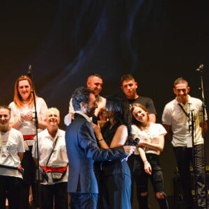 Semi-Exclusif - Bernard Montiel, présentateur du gala et Déborah Dahan (Présidente de l'association Faire Face) - Soirée "L'Ultime Gala Faire Face" à l'Opéra Grand Avignon. Le 15 octobre 2016