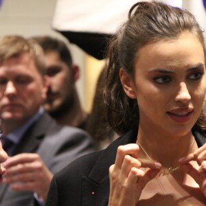 Irina Shayk assiste à la soirée Vogue magazine à Moscou, le 7 septembre 2016.