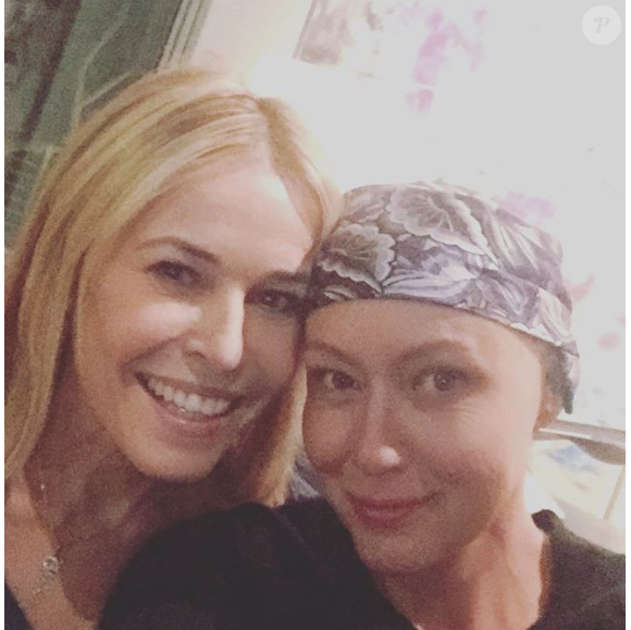 Photo Shannen Doherty Se Bat Contre Le Cancer Du Sein Et Garde Le Sourire Grâce à Son Amie 