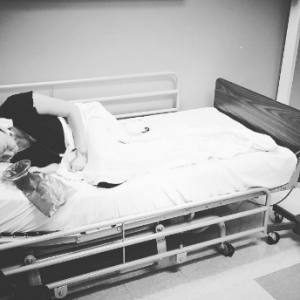 Shannen Doherty affaiblie après la chimiothérapie. Photo publiée sur Instagram le 23 octobre 2016