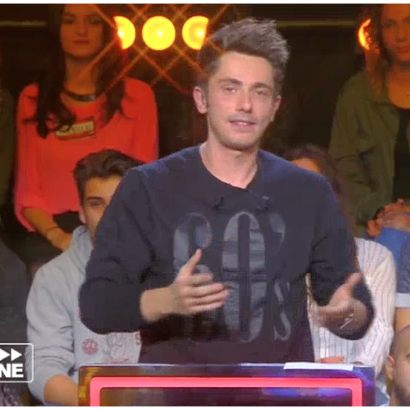 Guillaume Pley dévoile les messages salaces laissés sur le répondeur de Camille Cerf. "Le Repley de la semaine", sur CStar, le 28 octobre 2016.