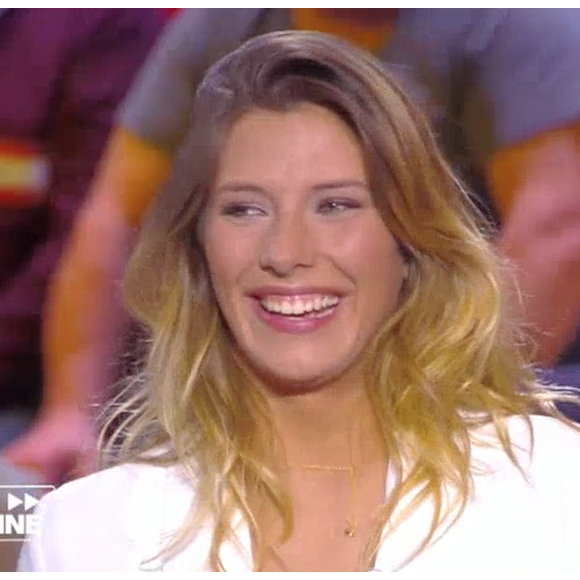 Guillaume Pley dévoile les messages salaces laissés sur le répondeur de Camille Cerf. "Le Repley de la semaine", sur CStar, le 28 octobre 2016.